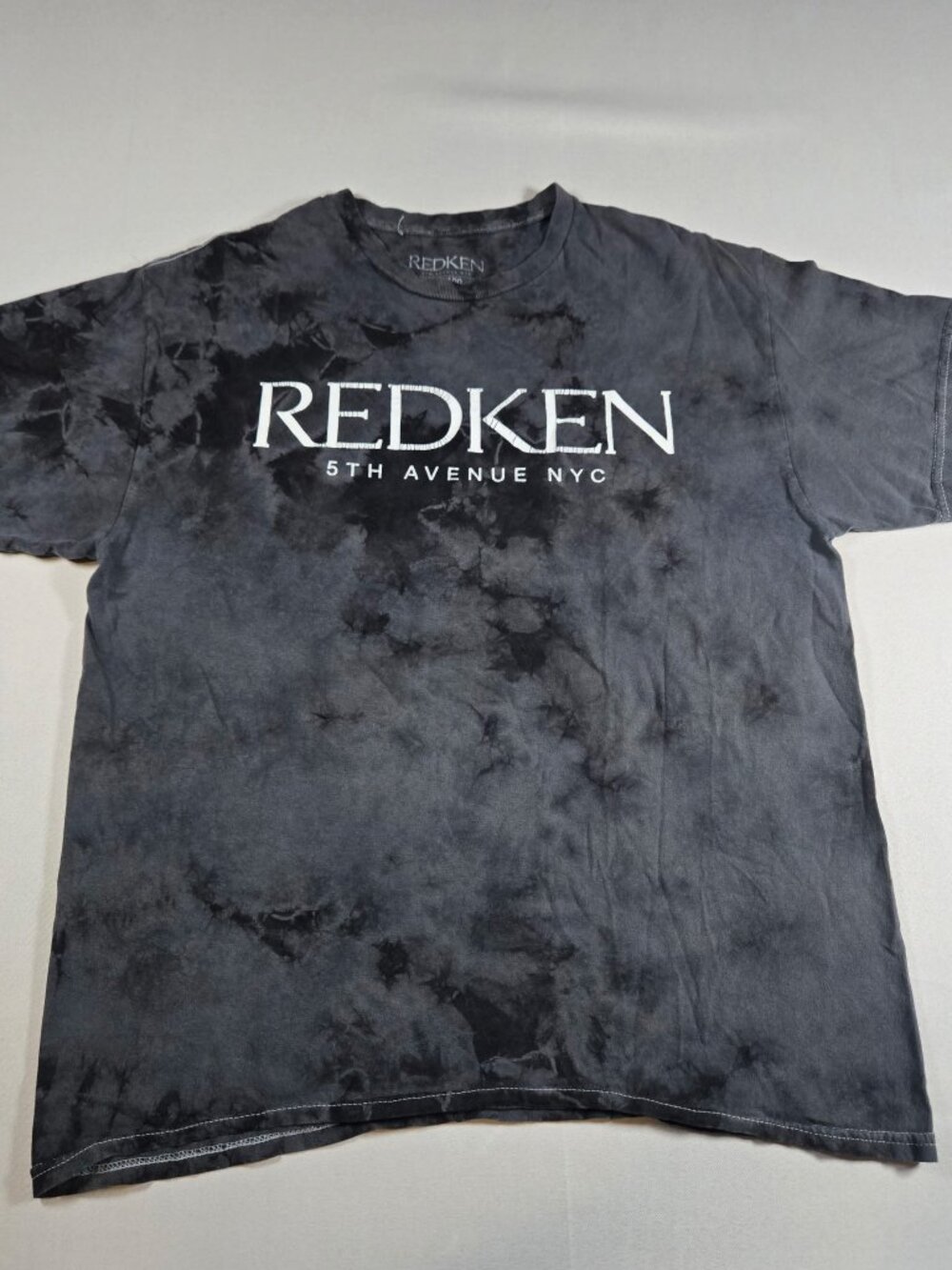 Redken 5th Avenue NYC Tie-Dye Graphic T-Shirt Black Gray Size L Salon Promo